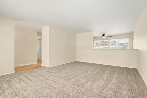 Living - 40 Codorus Rd, Montgomery, IL 60538 photo 1 of 2