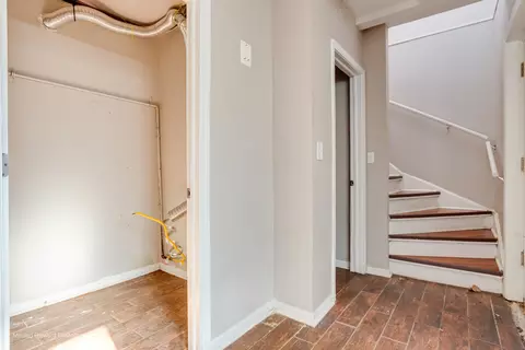 Entry Way - 1715 E 70th St, Chicago, IL 60649 photo 1 of 1