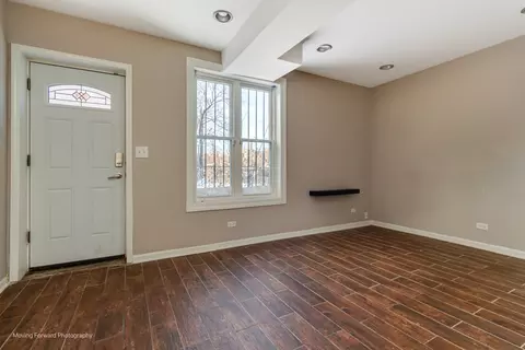 Living - 1715 E 70th St, Chicago, IL 60649 photo 1 of 5