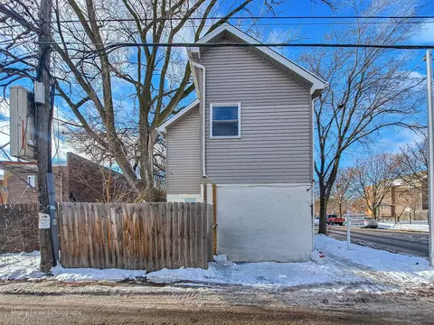 Exterior - 1715 E 70th St, Chicago, IL 60649 photo 5 of 7