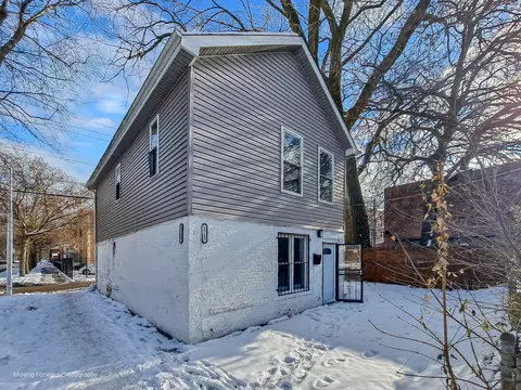 Exterior - 1715 E 70th St, Chicago, IL 60649 photo 3 of 7