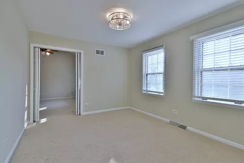 1612 Stonebridge Trl, Wheaton, IL 60189 photo 32