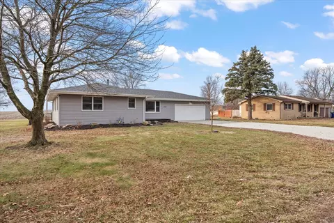 208 E Newton St, Mansfield, IL 61854
