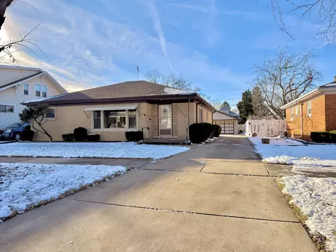 3814 Raymond Ave, Brookfield, IL 60513