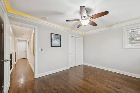Entry Way - 241 Glendale Rd, Glenview, IL 60025 photo 2 of 2