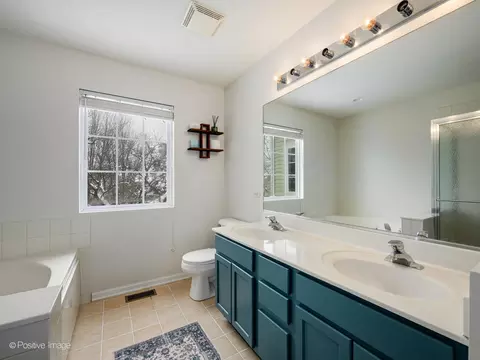 1818 Kelberg Ave, Hoffman Estates, IL 60192 photo 16