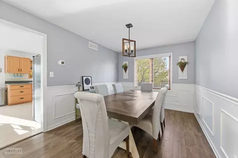 Dining - 814 Edgewater Dr, Minooka, IL 60447 photo 1 of 2