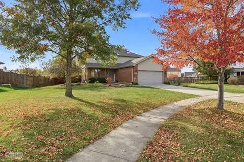 Other - 814 Edgewater Dr, Minooka, IL 60447 photo 1 of 9