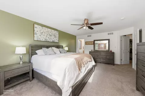 Bedroom - 814 Edgewater Dr, Minooka, IL 60447 photo 2 of 7