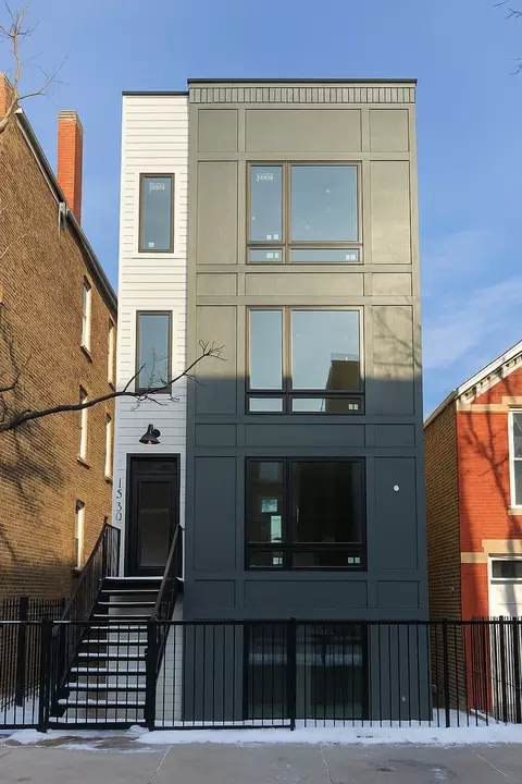 1530 W 18th Pl #2, Chicago, IL 60608