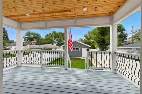 Exterior - 3518 Oak Ave, Brookfield, IL 60513 photo 3 of 4