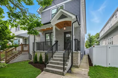 Exterior - 3518 Oak Ave, Brookfield, IL 60513 photo 2 of 4