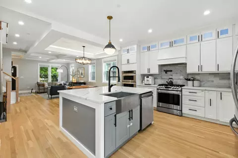 Kitchen - 3518 Oak Ave, Brookfield, IL 60513 photo 3 of 5