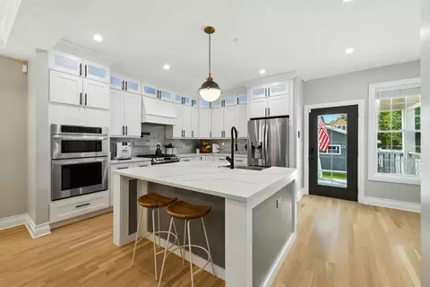 Kitchen - 3518 Oak Ave, Brookfield, IL 60513 photo 1 of 5