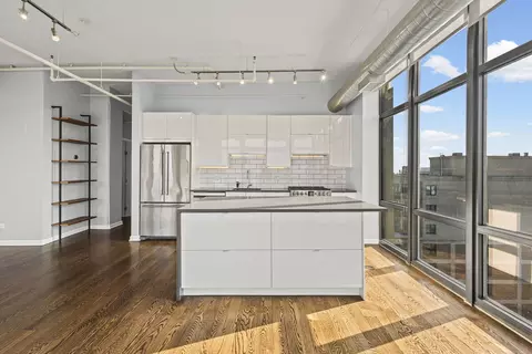 Kitchen - 212 E Cullerton St #PH06, Chicago, IL 60616 photo 2 of 3