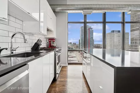 Kitchen - 212 E Cullerton St #PH06, Chicago, IL 60616 photo 3 of 3