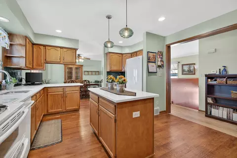 2420 N Dwight Rd, Morris, IL 60450 photo 10