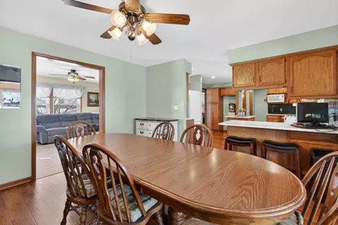 2420 N Dwight Rd, Morris, IL 60450 photo 12