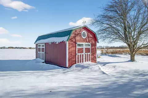 2420 N Dwight Rd, Morris, IL 60450 photo 33