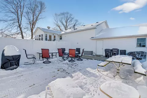 2420 N Dwight Rd, Morris, IL 60450 photo 28