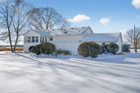 2420 N Dwight Rd, Morris, IL 60450 photo 30