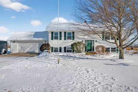 2420 N Dwight Rd, Morris, IL 60450