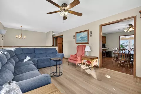 2420 N Dwight Rd, Morris, IL 60450 photo 6