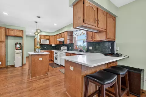 2420 N Dwight Rd, Morris, IL 60450 photo 7