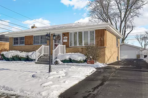517 Amherst Ave, Des Plaines, IL 60016