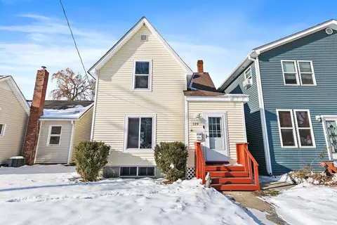 329 S 10th St, Dekalb, IL 60115