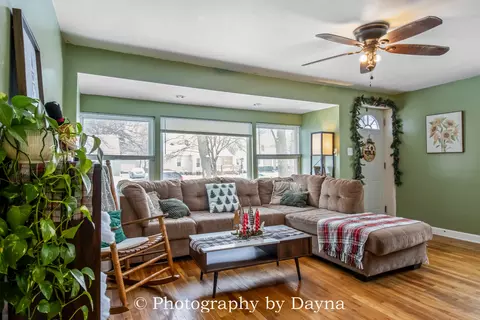 Living - 545 S Fraser Ave, Kankakee, IL 60901 photo 1 of 1