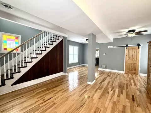 Living - 136 W Chestnut St, Compton, IL 61318 photo 3 of 4