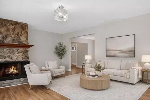 Living - 8101 S Oketo Ave, Bridgeview, IL 60455 photo 1 of 3