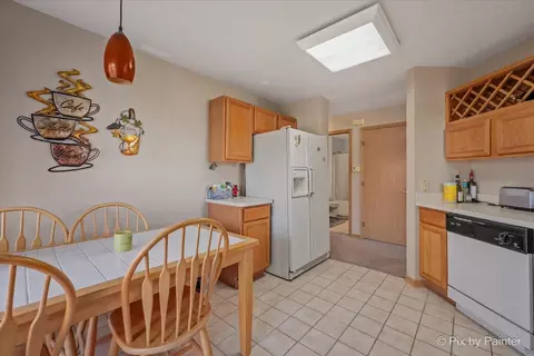 2731 Old Woods Trl, Plainfield, IL 60586 photo 14