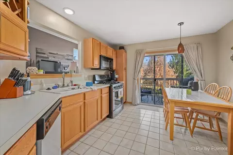 2731 Old Woods Trl, Plainfield, IL 60586 photo 11