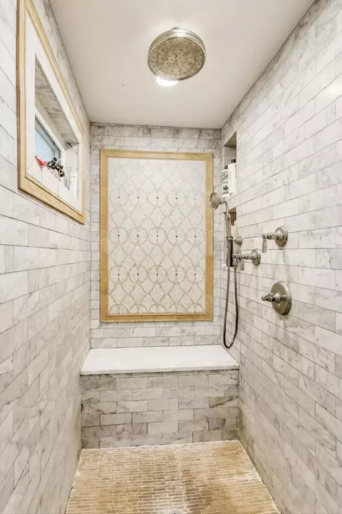 Bath - 1821 E Boulder Dr, Mount Prospect, IL 60056 photo 3 of 4