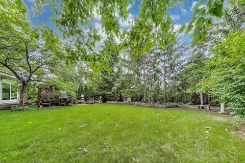 Exterior - 1821 E Boulder Dr, Mount Prospect, IL 60056 photo 11 of 13