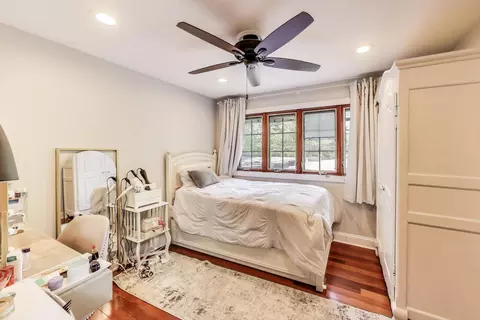 Bedroom - 1821 E Boulder Dr, Mount Prospect, IL 60056 photo 4 of 4