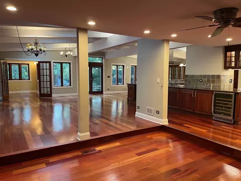 Living - 1821 E Boulder Dr, Mount Prospect, IL 60056 photo 9 of 13