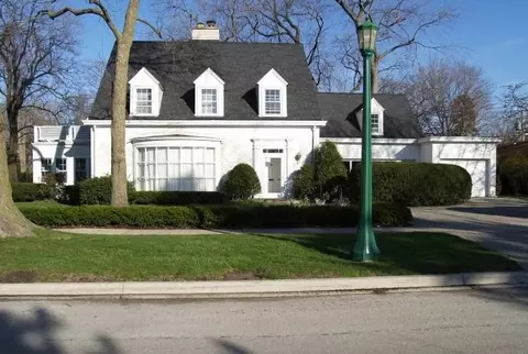 900 Sheridan Rd, Wilmette, IL 60091