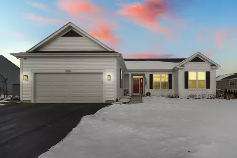 5210 Pheasant Ln, Richmond, IL 60071