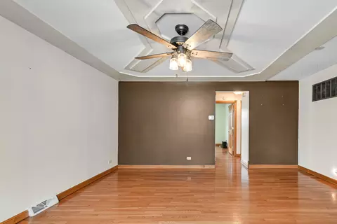 Living - 3740 153rd St, Midlothian, IL 60445 photo 1 of 2
