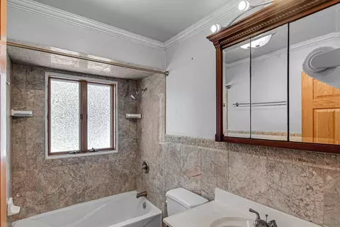 Bath - 3740 153rd St, Midlothian, IL 60445 photo 1 of 1