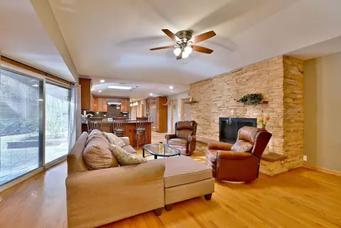1403 Forest Dr, Glenview, IL 60025 photo 14