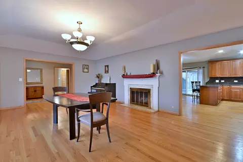 1403 Forest Dr, Glenview, IL 60025 photo 11