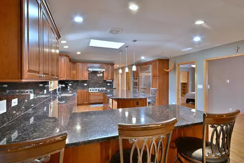 1403 Forest Dr, Glenview, IL 60025 photo 9