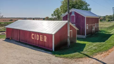 2 S227 Green Rd, Elburn, IL 60119