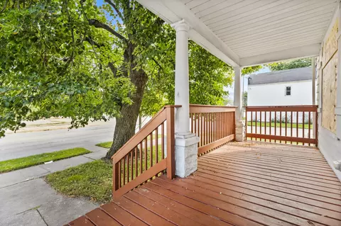Exterior - 631 E 142nd St, Dolton, IL 60419 photo 4 of 4