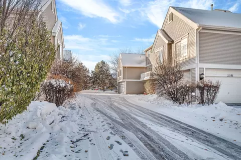 Exterior - 2357 Twilight Dr, Aurora, IL 60503 photo 7 of 7