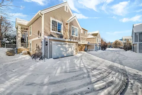 2357 Twilight Dr, Aurora, IL 60503